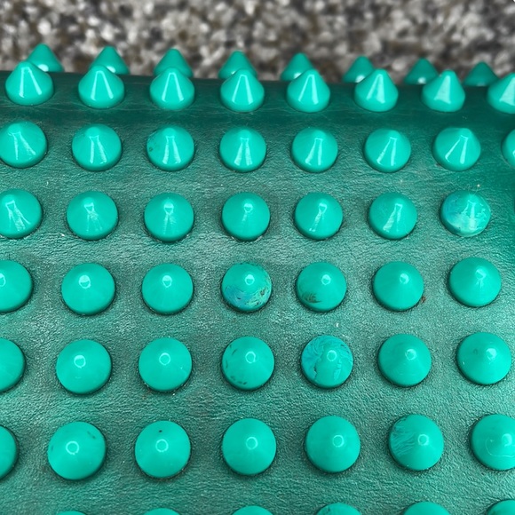 Authentic Christian Louboutin green Pannatone spike wallet limited edition - Picture 10 of 12